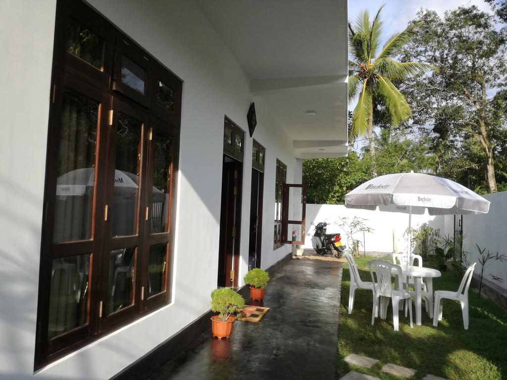 Apna Homestay Apartments Unawatuna Eksteriør billede