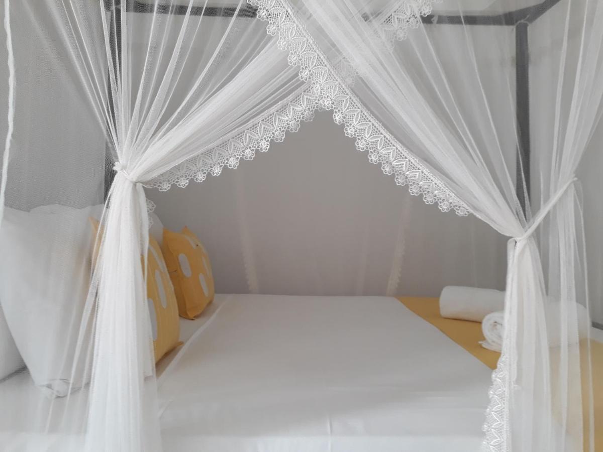 Apna Homestay Apartments Unawatuna Eksteriør billede