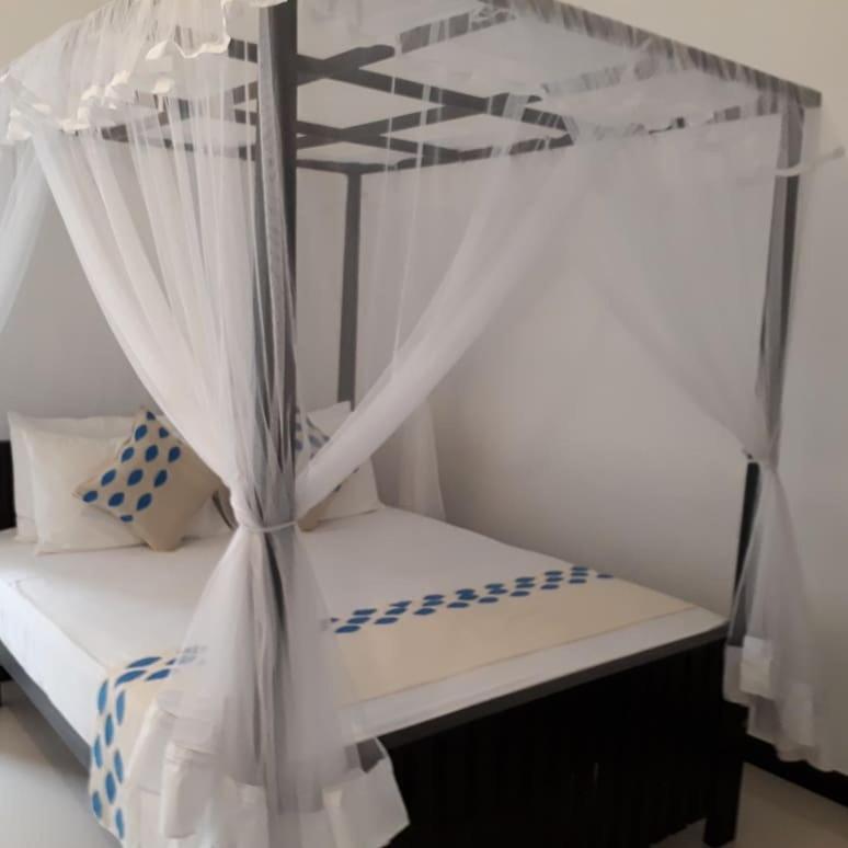 Apna Homestay Apartments Unawatuna Eksteriør billede